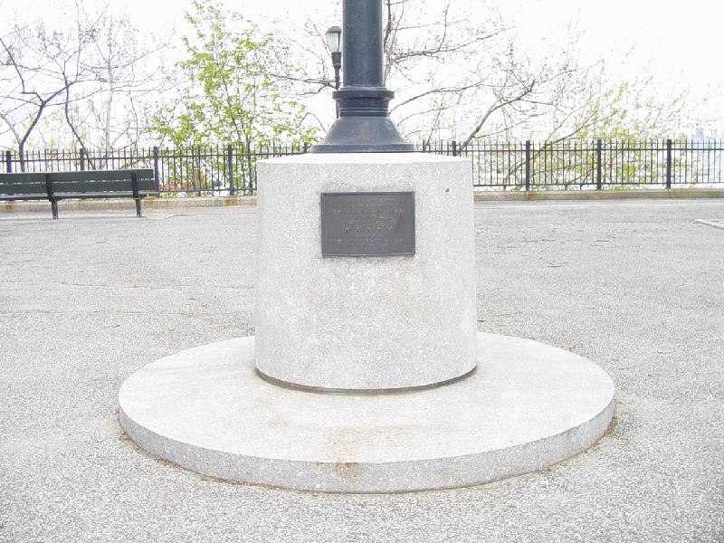 Zoom on the image : New Brighton War Memorial
